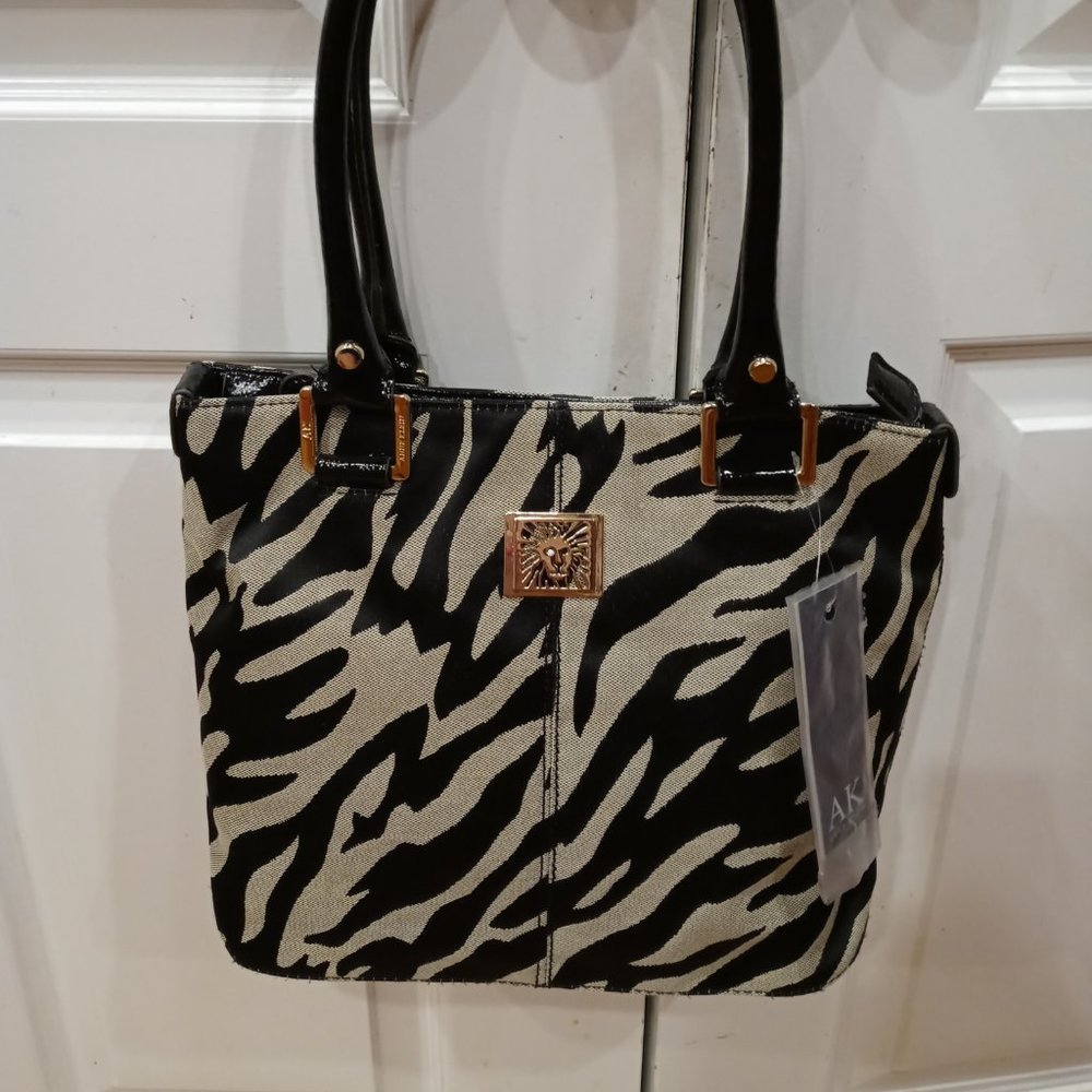 Anne Klein NWT Black and Cream Zebra Purse
